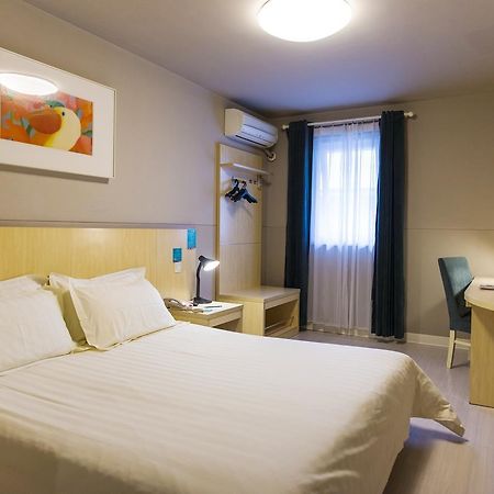 Jinjiang Inn Xianning Yinquan Avenue Hot Spring Hotel Buitenkant foto