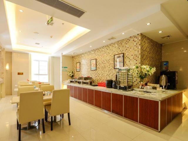 Jinjiang Inn Xianning Yinquan Avenue Hot Spring Hotel Buitenkant foto
