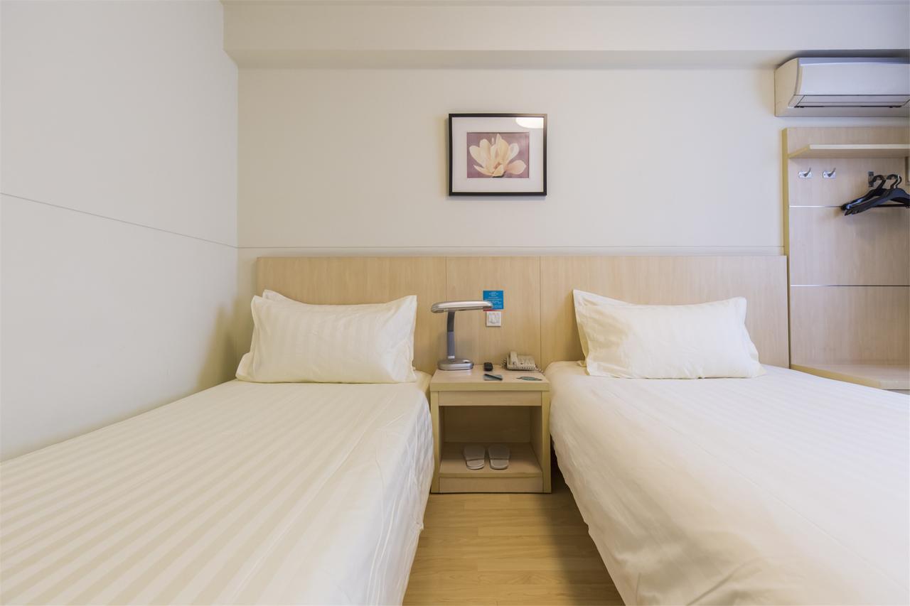 Jinjiang Inn Xianning Yinquan Avenue Hot Spring Hotel Buitenkant foto